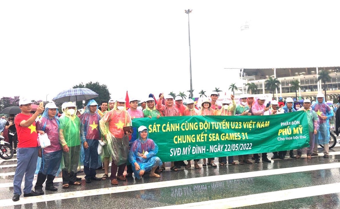 PVFCCo North tổ chức chương trình “Chăm sóc khách hàng kết hợp xem trận Chung kết bóng đá nam SEA Games 31” tại Hà Nội. 