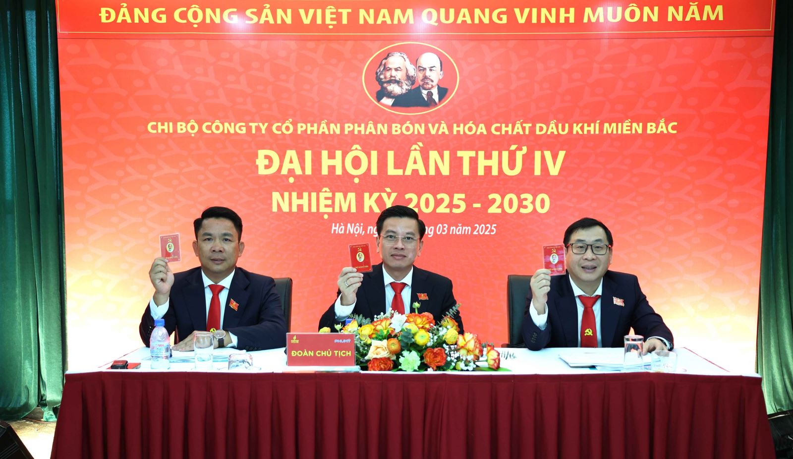 PVFCCo-PMB tổ chức thành công Đại hội Chi bộ lần thứ IV, nhiệm kỳ 2025 - 2030 với phương châm: “Đoàn kết - Kỷ cương - Chủ động - Bứt phá”.