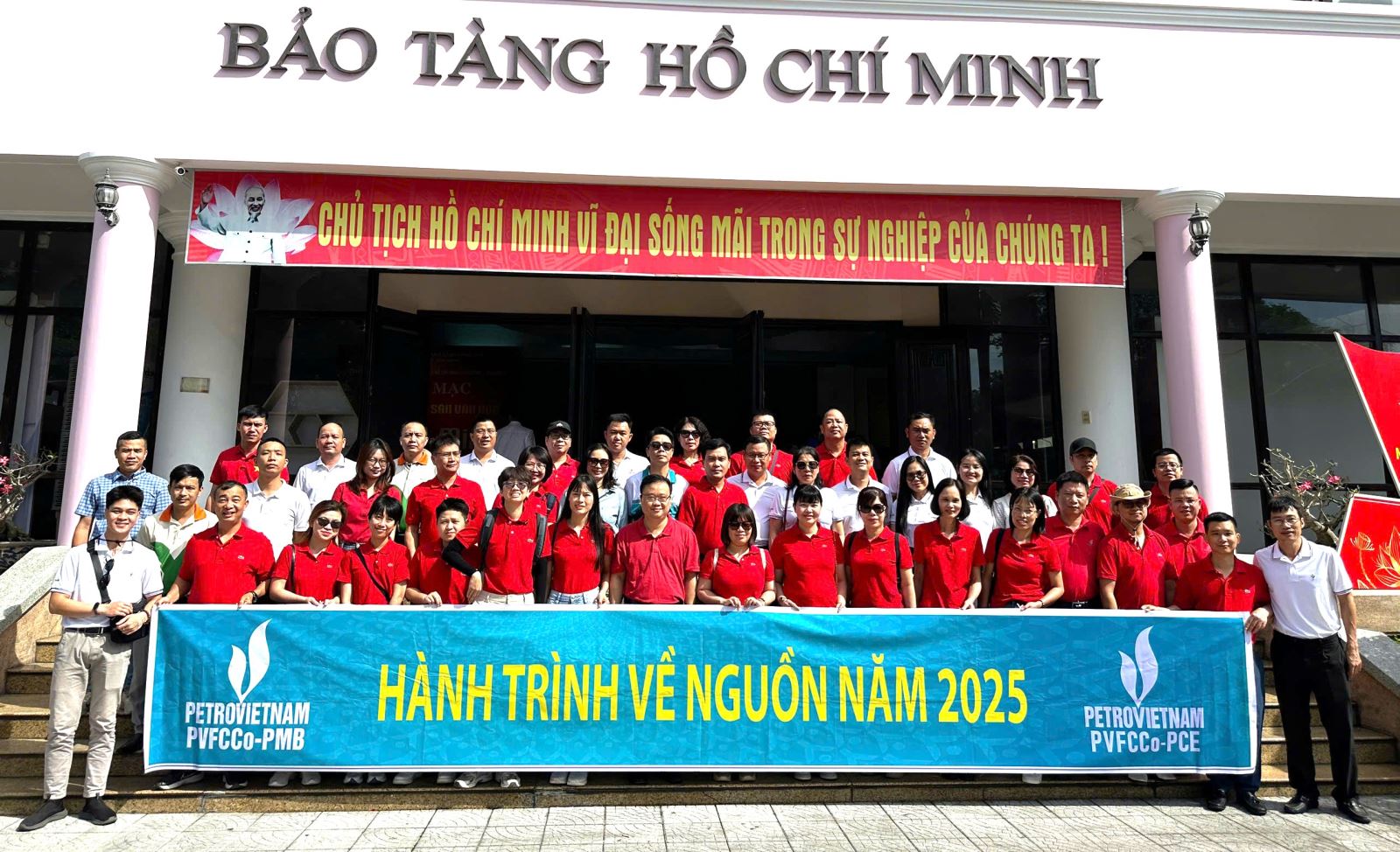 PVFCCo - PMB: Tiếp tục đổi mới hình thức sinh hoạt chi bộ định kỳ thông qua hoạt động Về nguồn